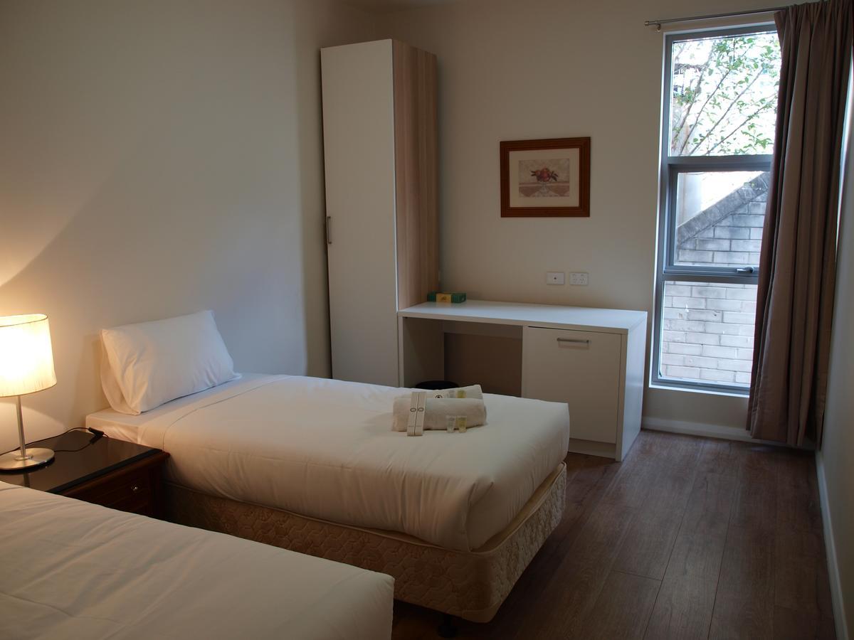 ชิลลา ลอดจ์ Hotel Burwood ภายนอก รูปภาพ