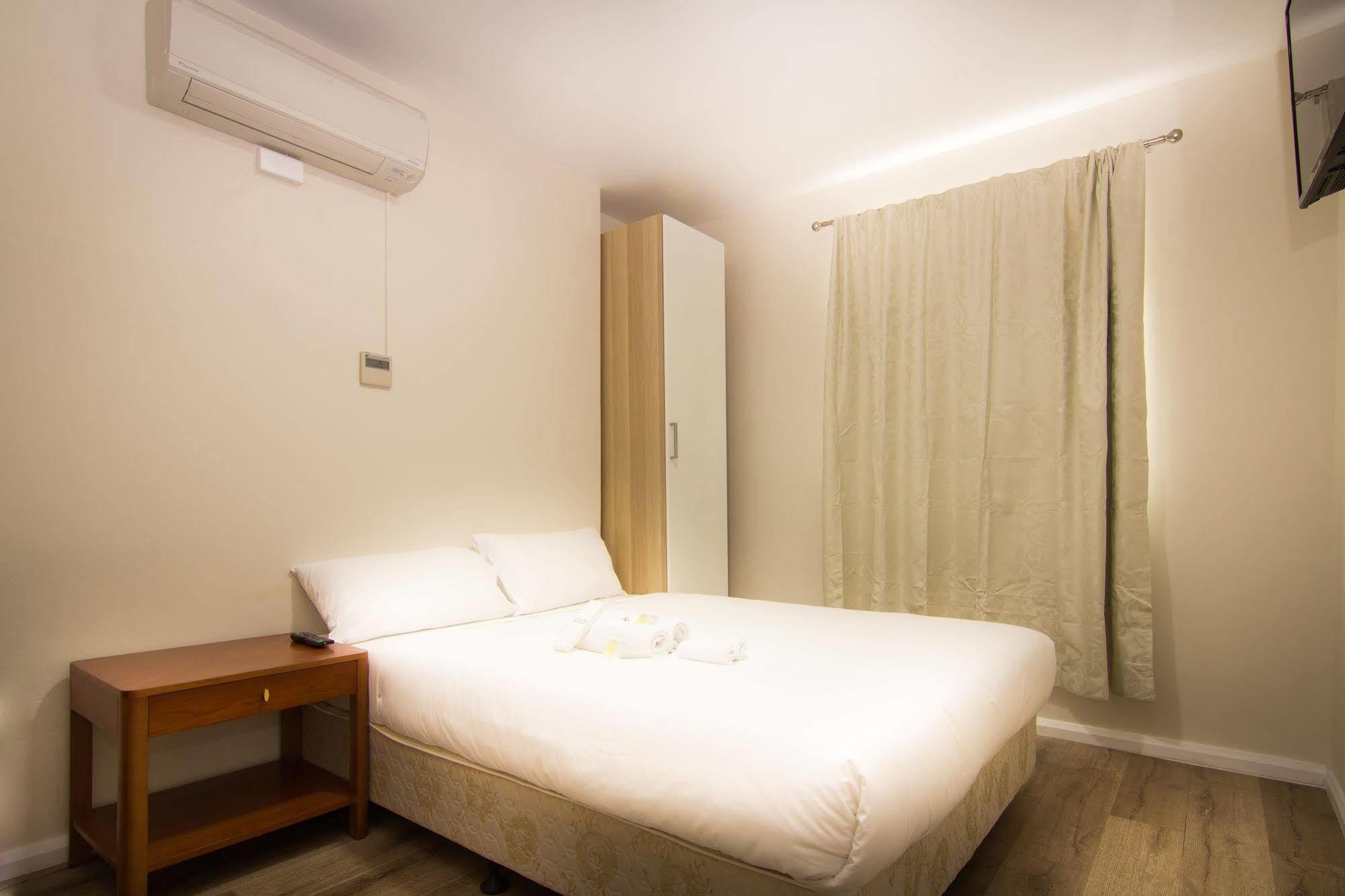 ชิลลา ลอดจ์ Hotel Burwood ภายนอก รูปภาพ