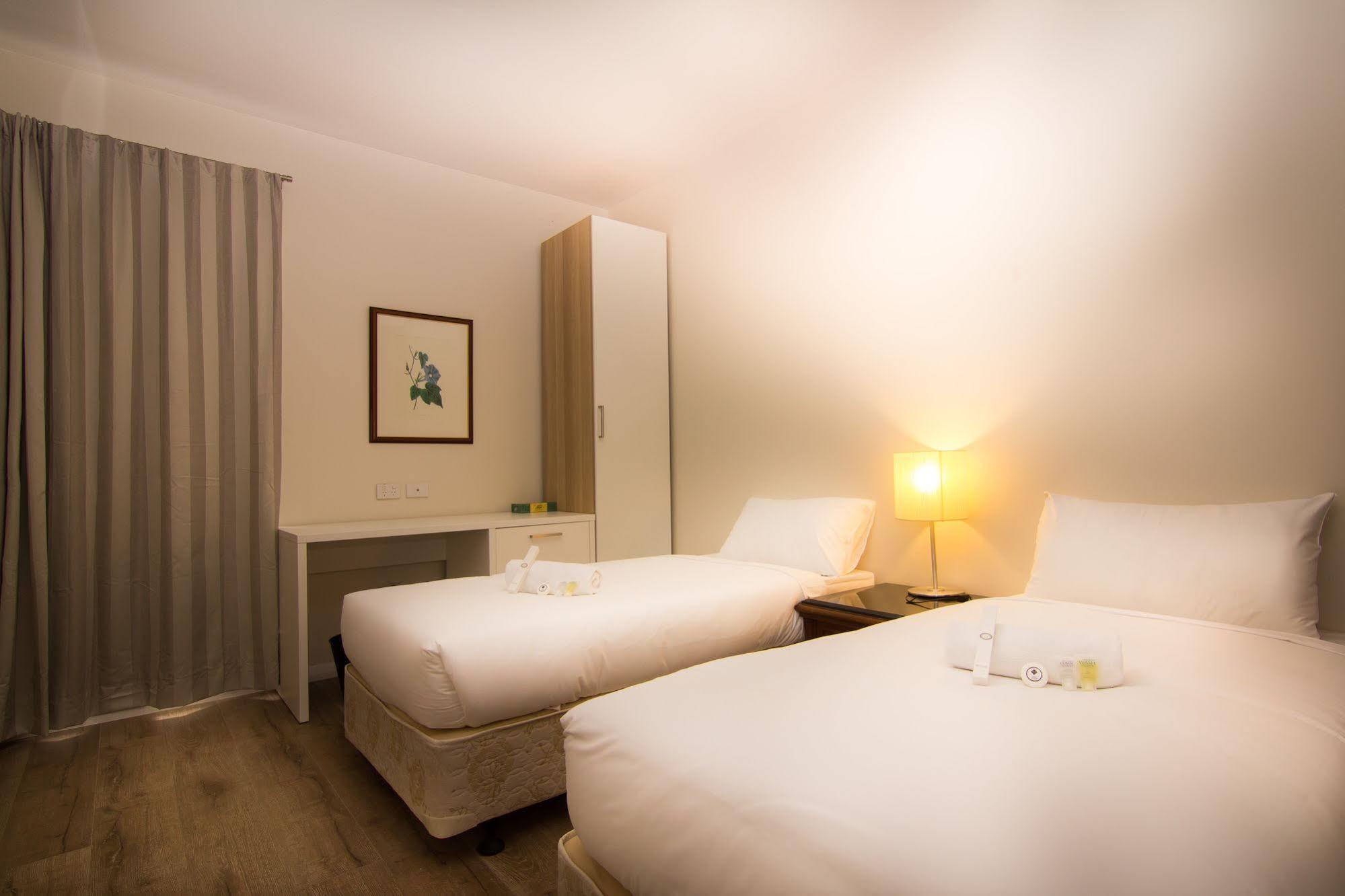 ชิลลา ลอดจ์ Hotel Burwood ภายนอก รูปภาพ