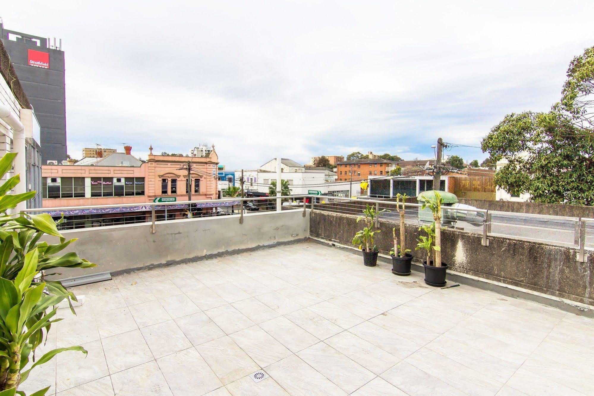 ชิลลา ลอดจ์ Hotel Burwood ภายนอก รูปภาพ