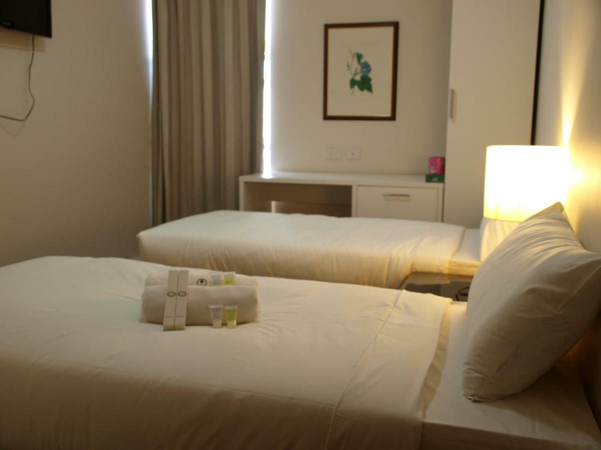 ชิลลา ลอดจ์ Hotel Burwood ภายนอก รูปภาพ